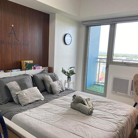 The Aces Crib At Azure North Pampangaアパートホテル エクステリア 写真