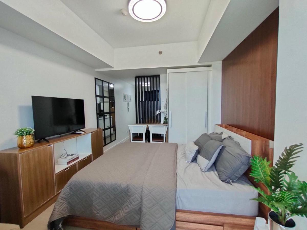 The Aces Crib At Azure North Pampangaアパートホテル エクステリア 写真