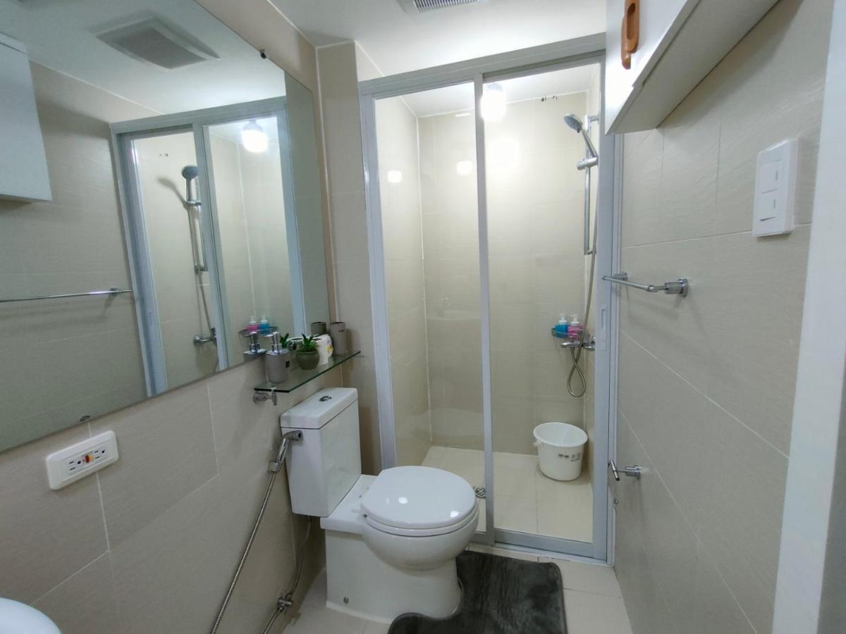 The Aces Crib At Azure North Pampangaアパートホテル エクステリア 写真