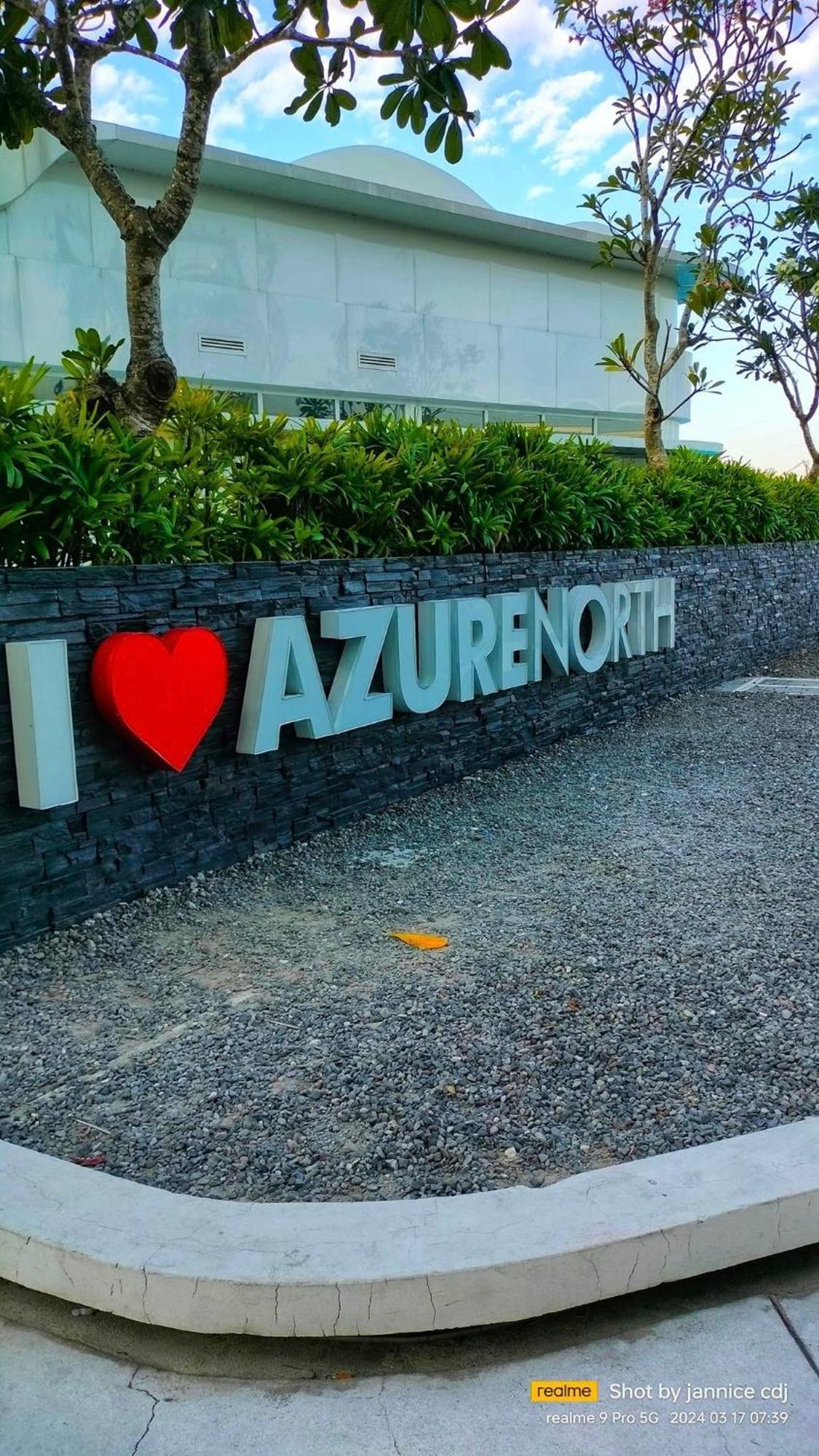 The Aces Crib At Azure North Pampangaアパートホテル エクステリア 写真