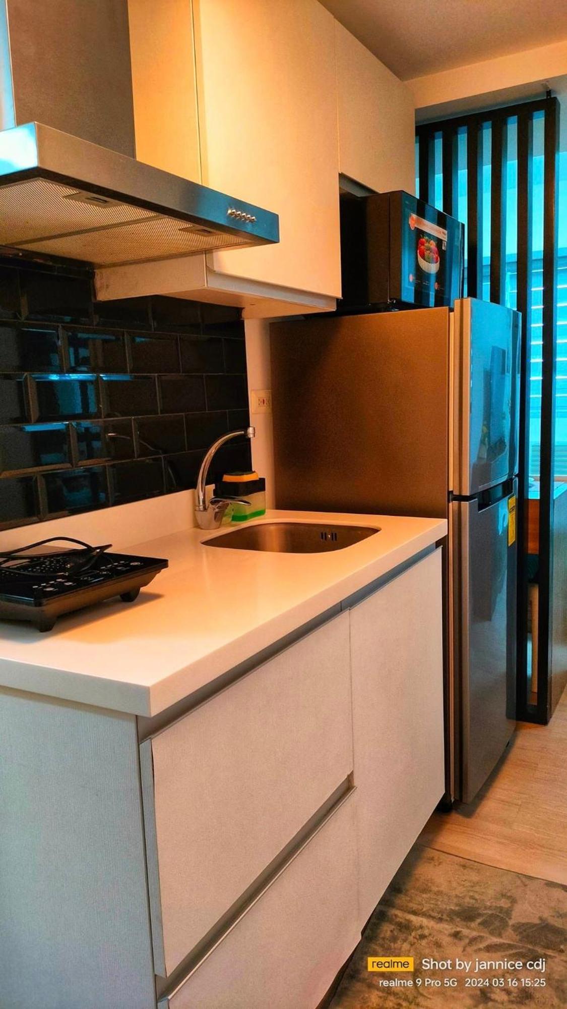 The Aces Crib At Azure North Pampangaアパートホテル エクステリア 写真