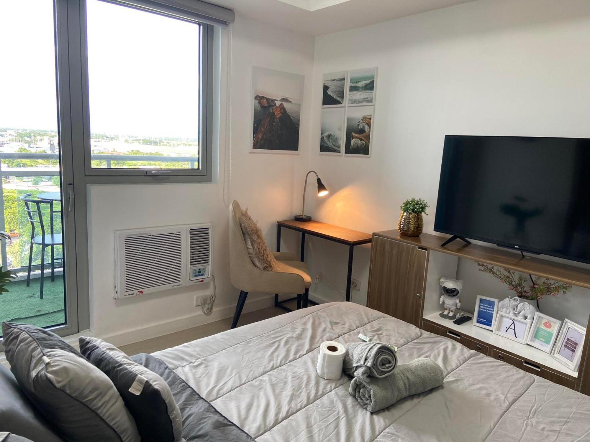 The Aces Crib At Azure North Pampangaアパートホテル エクステリア 写真