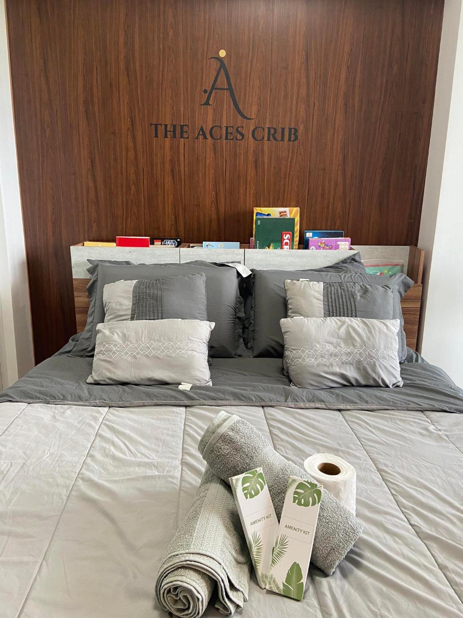 The Aces Crib At Azure North Pampangaアパートホテル エクステリア 写真