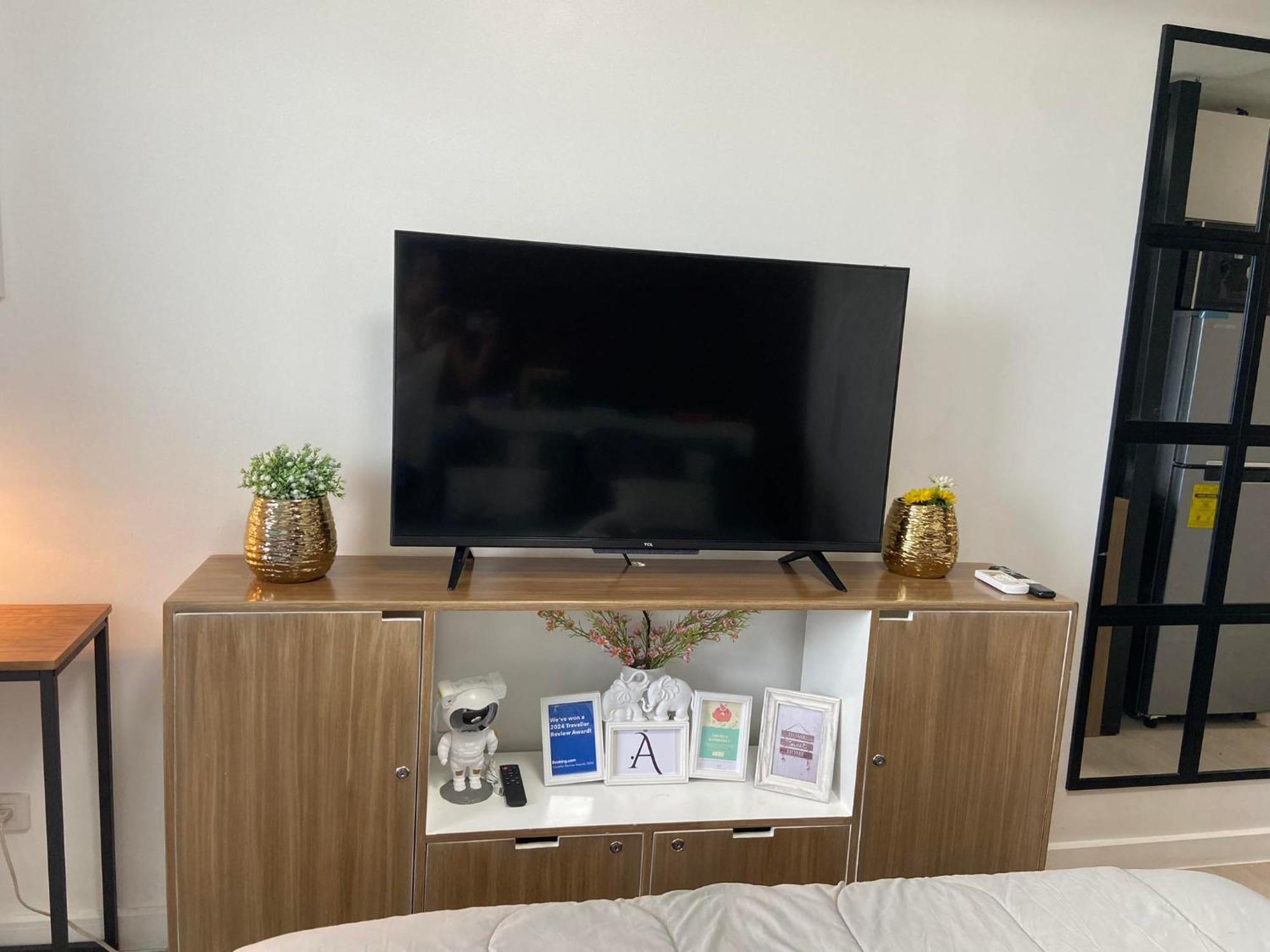 The Aces Crib At Azure North Pampangaアパートホテル エクステリア 写真
